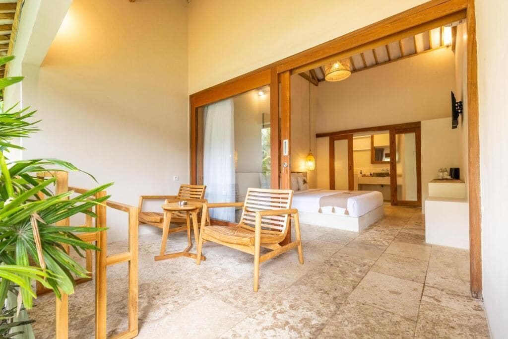 Superior Double Room, Pool View | Free WiFi