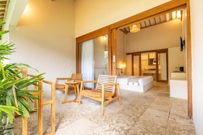 Superior-Doppelzimmer, Poolblick | Kostenloses WLAN