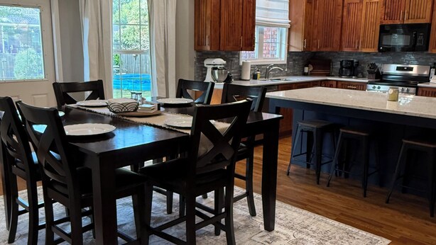 Dining - Spacious 3BR/3BA Home Patio, Yard & Garage (Kathleen)