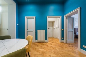 Dining - American's Cup Apt by Dimorra  (Naples)