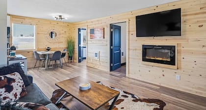 Guest House situated on 12 acres in the peaceful countryside in Richwood Ohio.