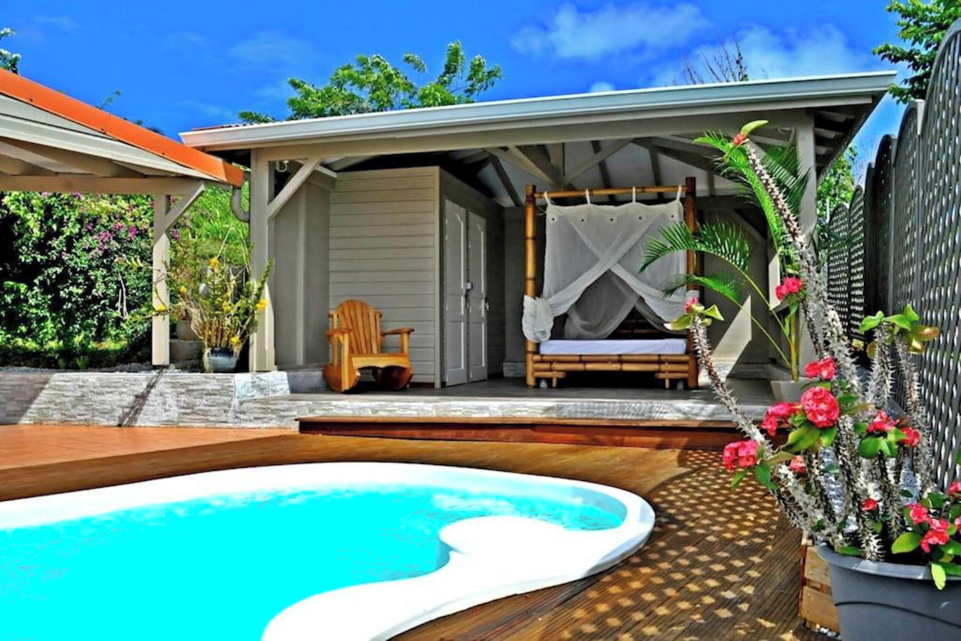 Vue sur piscine