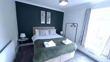 3 bedrooms, iron/ironing board, free WiFi, bed sheets