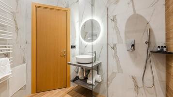 Triple Room | Bathroom | Hair dryer, slippers, towels