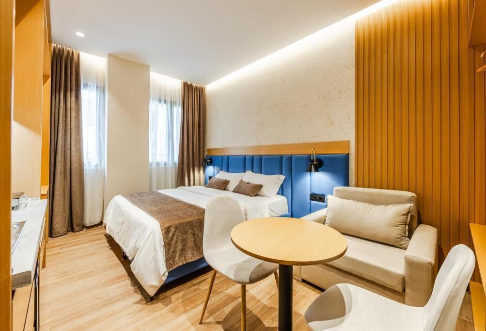 In-room safe, blackout curtains, soundproofing, free WiFi