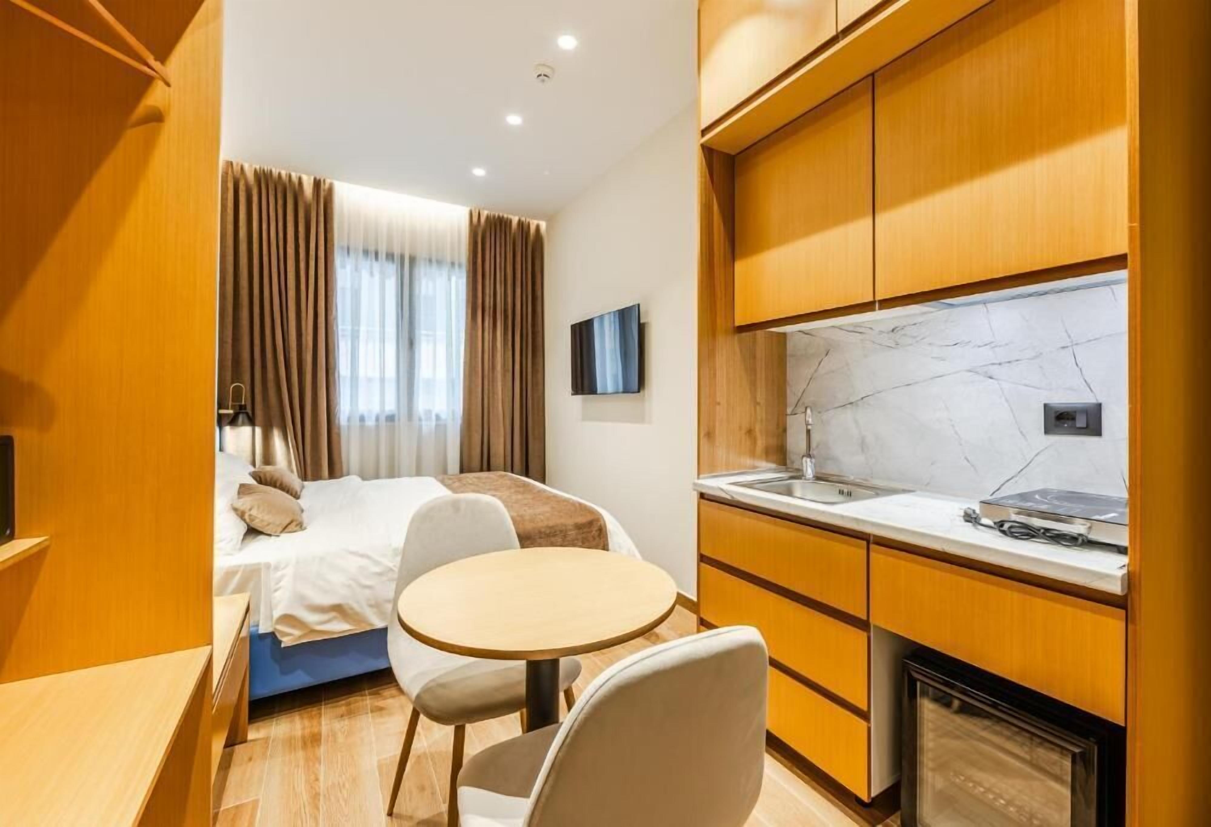 In-room safe, blackout curtains, soundproofing, free WiFi