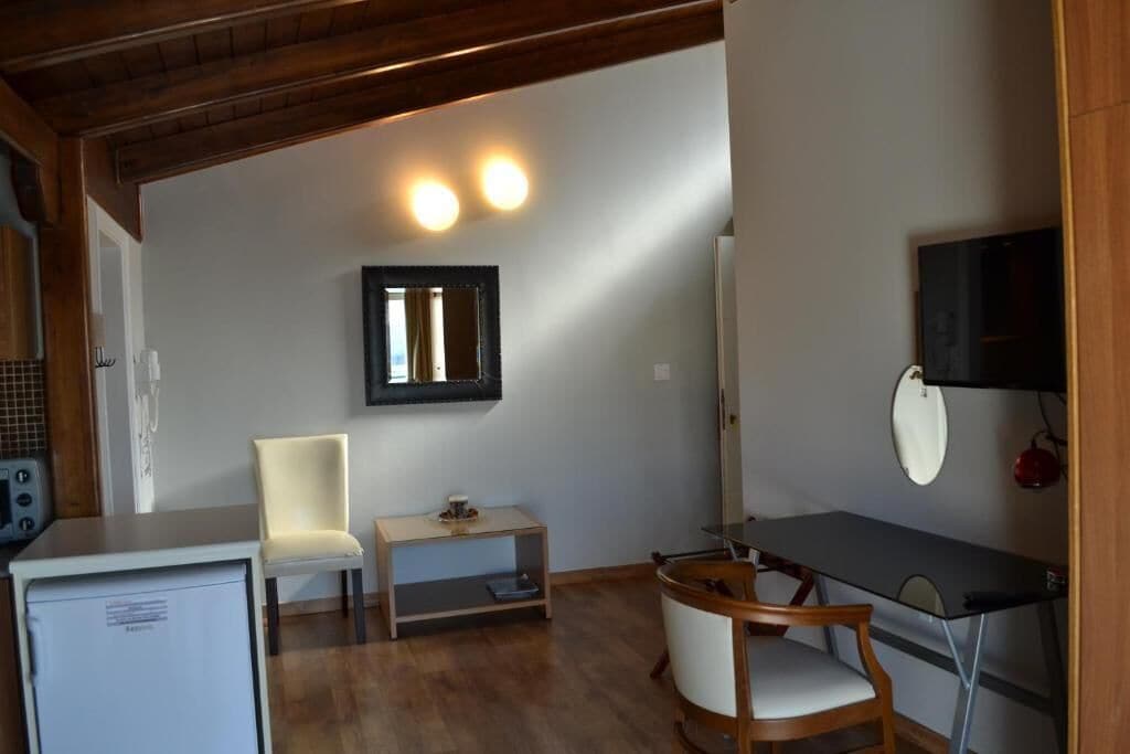 Apartment, Balcony, City View | Interior