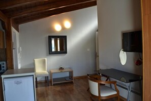 Apartment, Balkon, Stadtblick | Innenbereich