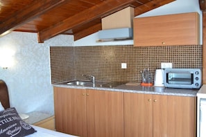 Appartement, balcon, vue sur la ville | Cuisine privée