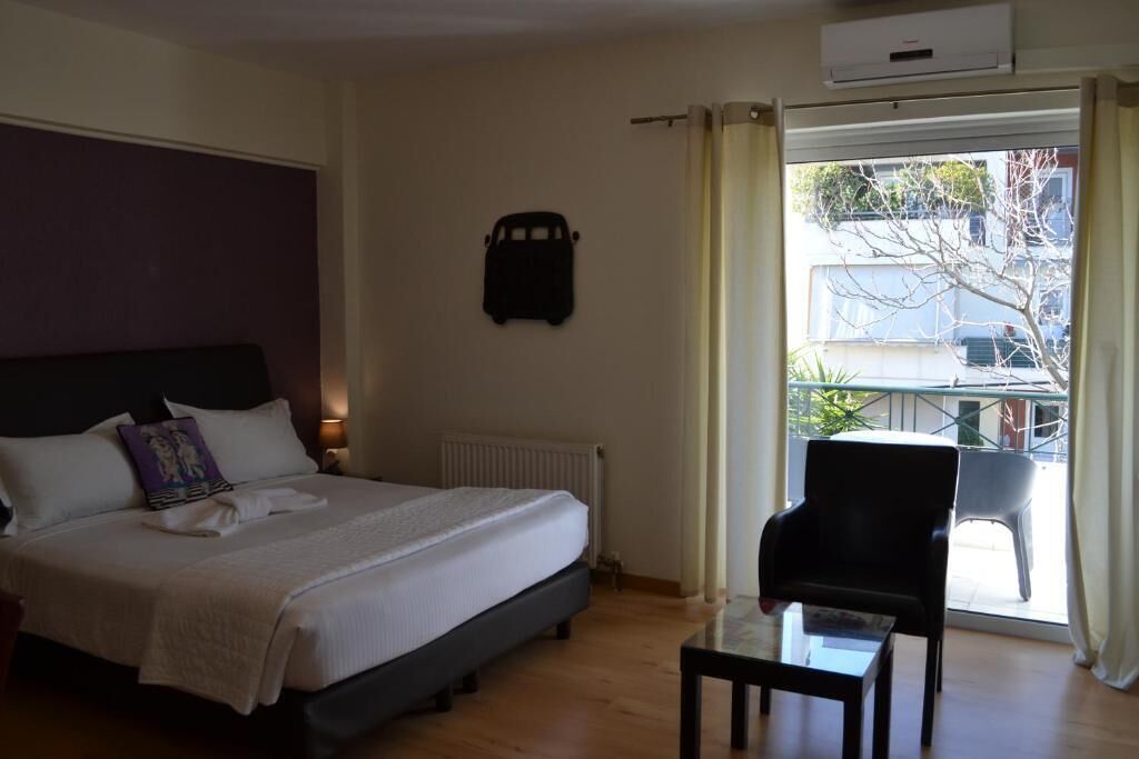 Studio, Balkon, Stadtblick | Zimmersafe, Bügeleisen/Bügelbrett, kostenloses WLAN