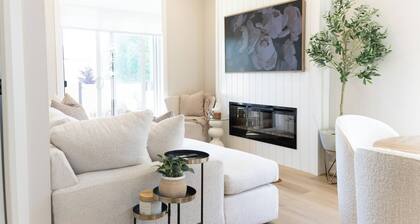 Executive Luxury Condo Corporate Stay Sleeps 4