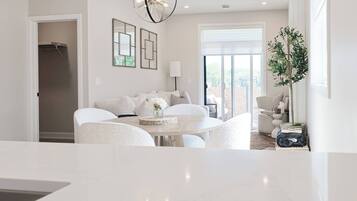House, 2 Bedrooms, Patio | Dining room
