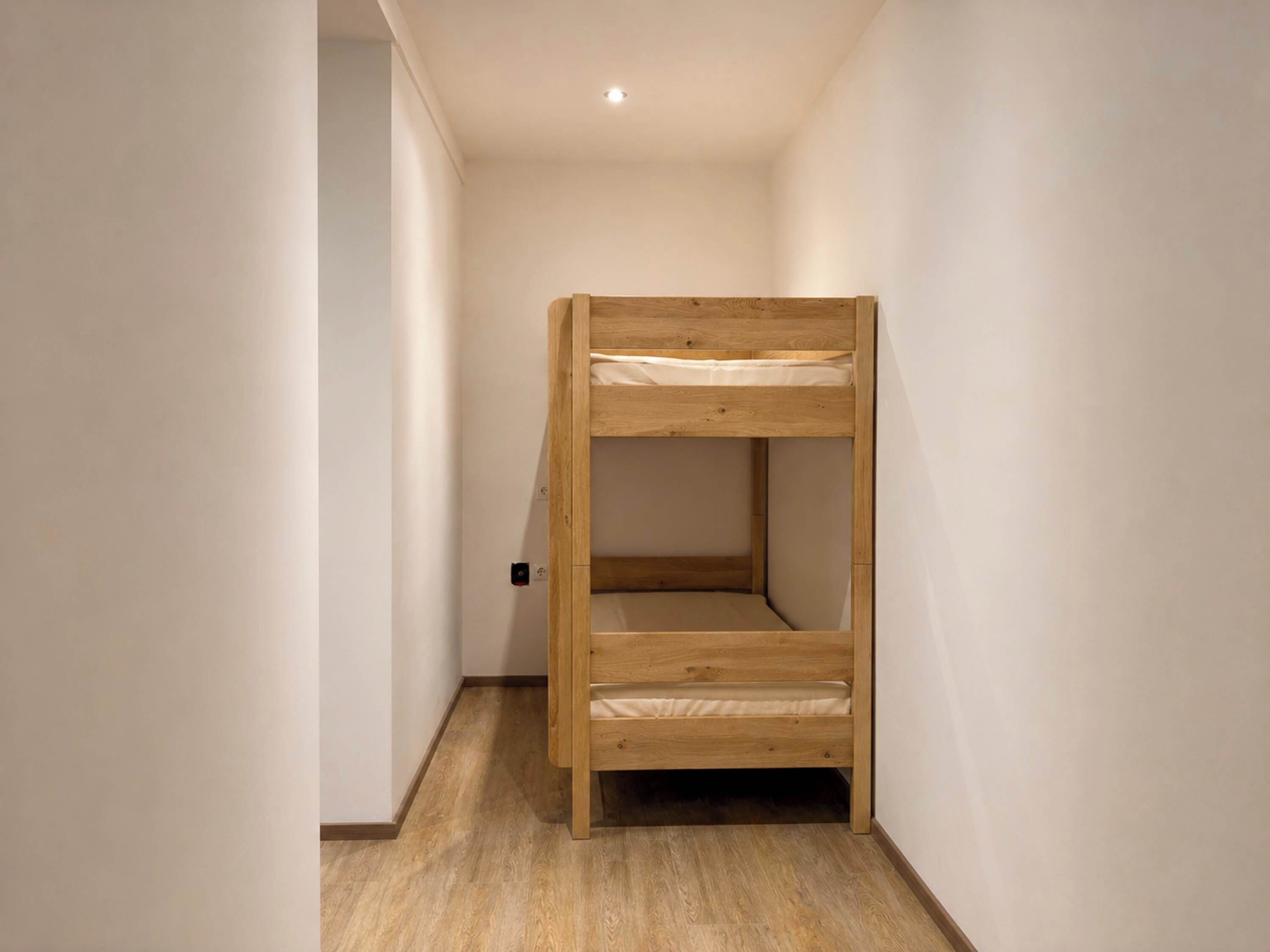 3 dormitorios, tabla de planchar con plancha, wifi y ropa de cama