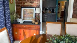 Dining - Cozy cottage mins from Fair Expo. 5 beds, fenced backyard, pet friendly (Louisville)