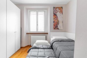 Room - Vrbo Property (Milano)