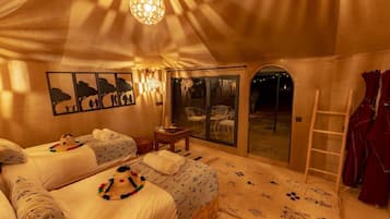 Habitació amb dos llits individuals Deluxe | Wifi gratuïta