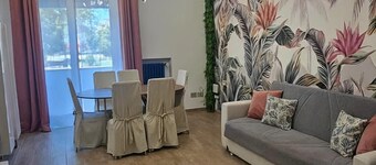 Pescara Seaside Cottage. Waterfront apartment for vacation rental.