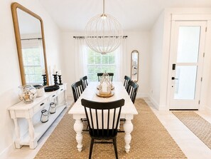 Dining - Seagrove Retreat | 4-mins to Seaside | Bikes (Santa Rosa Beach)