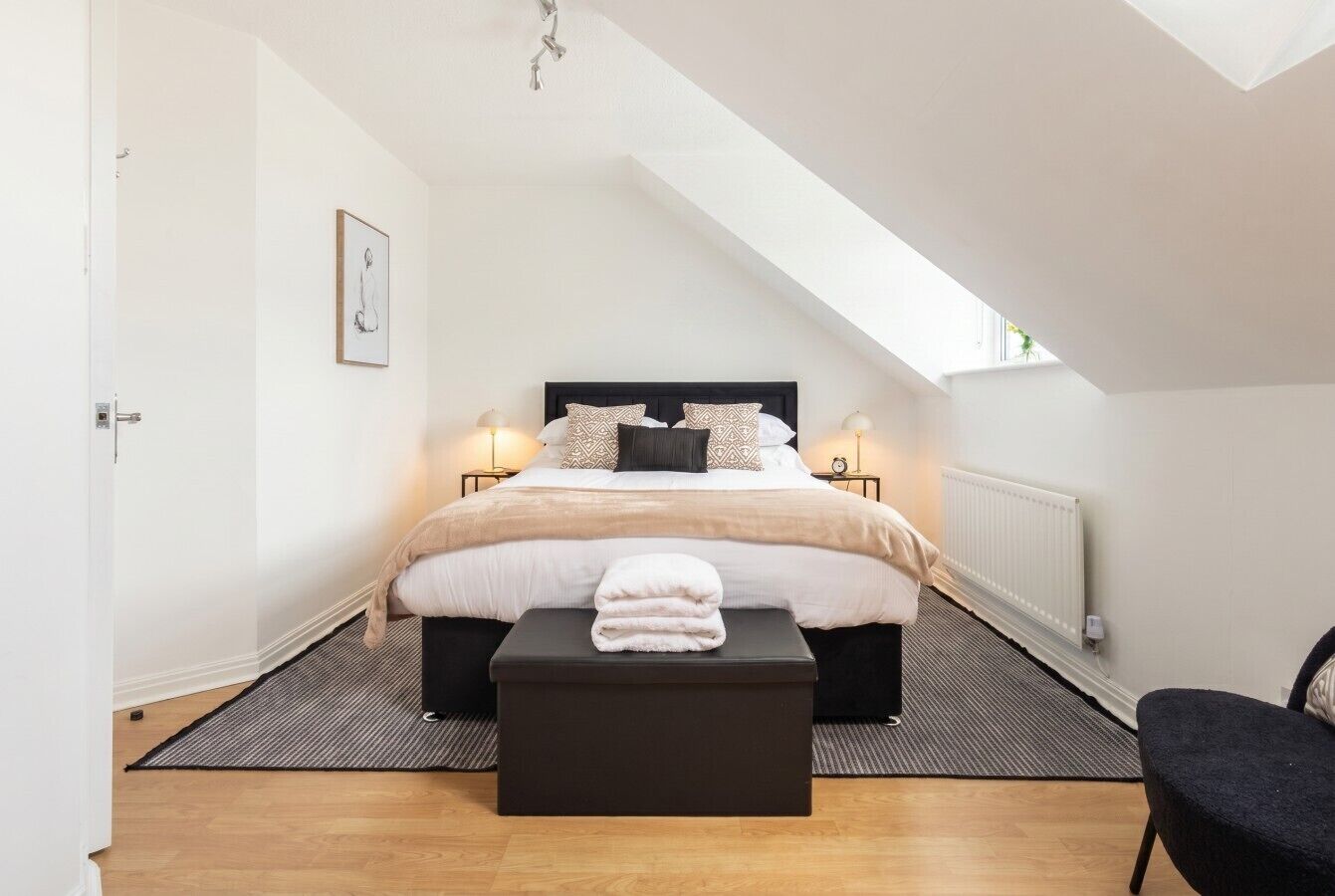 3 bedrooms, desk, iron/ironing board, WiFi