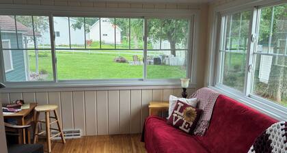 Cottage cozy 3bdrm, 1.5 baths in soothing Faribault nestled on the East side.