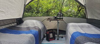 Enchanting 1 Tent. 2 Beds All Included.