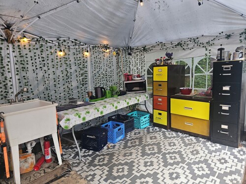 Enchanting 1 Tent. 2 Beds All Included.