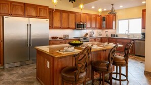 Coffee/tea maker, fridge, microwave, oven - Cay Syrah! 4 bedroom home! Solar/battery backup! (Cruz Bay)