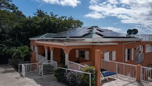 Exterior - Cay Syrah! 4 bedroom home! Solar/battery backup! (Cruz Bay)