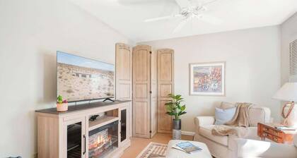 Cozy Casita- 5 mins to Hiking & Biking