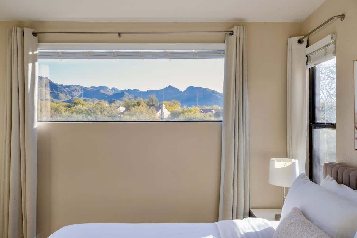 3 habitaciones, tabla de planchar con plancha, wifi y ropa de cama 