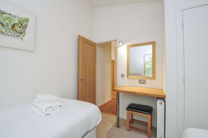 2 bedrooms, WiFi (free), individually decorated, individually furnished - 1 Stonerush Valley (Looe)