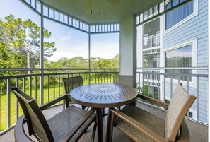 Outdoor dining - 2-bedroom condo at a private Bay in Orlando, located near Disney, Universal, (Orlando)