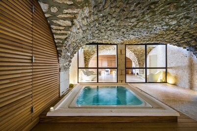 Chambre provençale au cœur d'un domaine
