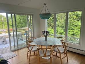 Dining - 3BR Renovated beach house in Montauk minutes from ocean & Downs golf/pool/tennis (Montauk)