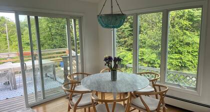 3BR Renovated beach house in Montauk minutes from ocean & Downs golf/pool/tennis