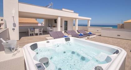 Spacious 6-bedroom house with AC in wonderful Son Serra de Marina