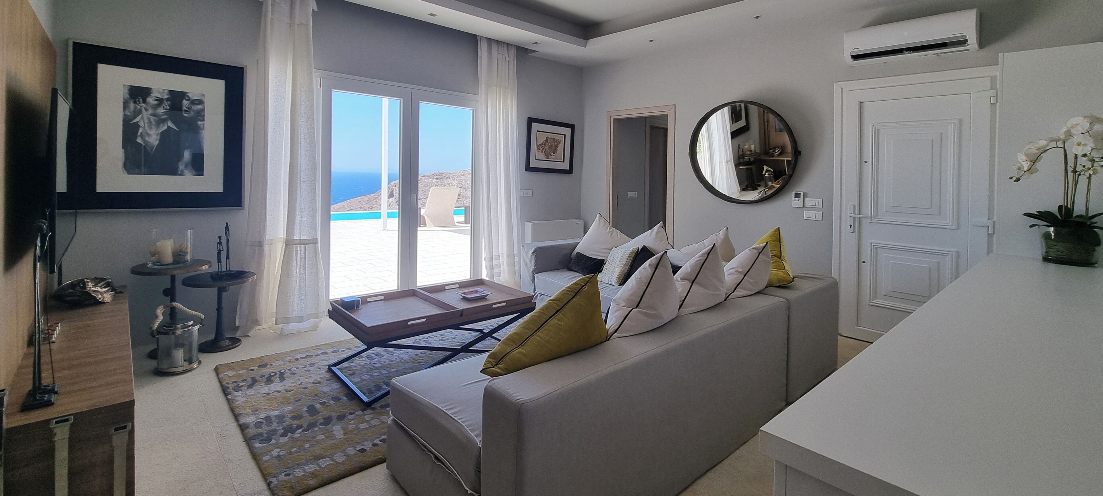 Luxury Villa, 6 Bedrooms, Sea View | Living area