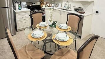 Coffee/tea maker, fridge, microwave, oven