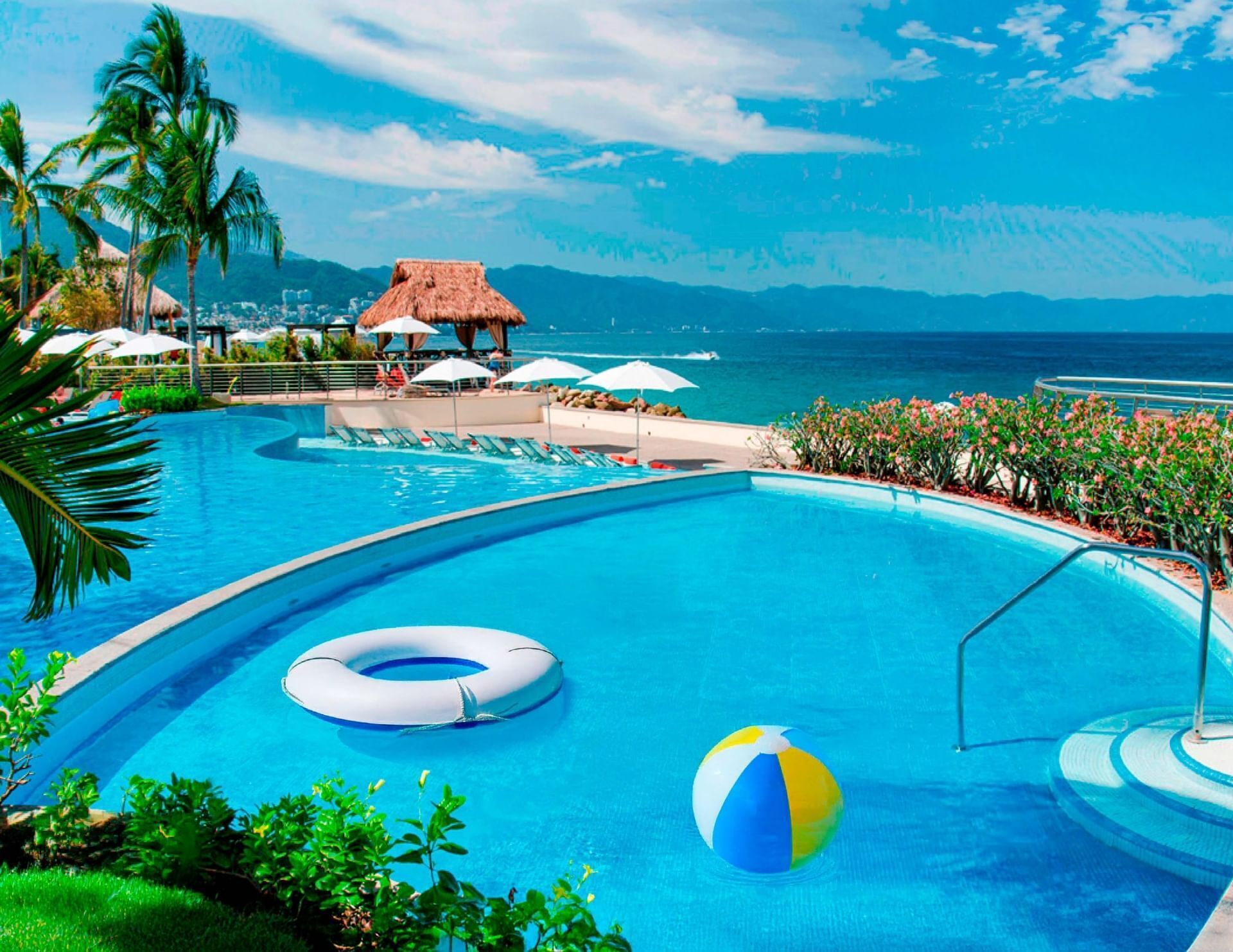 3 piscinas al aire libre