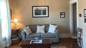 Living area - The Chessie Room - Historic Boutique Stay at Heritage Station (Huntington)