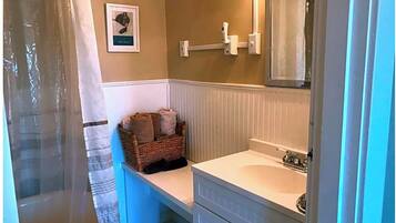 Towels, soap, toilet paper