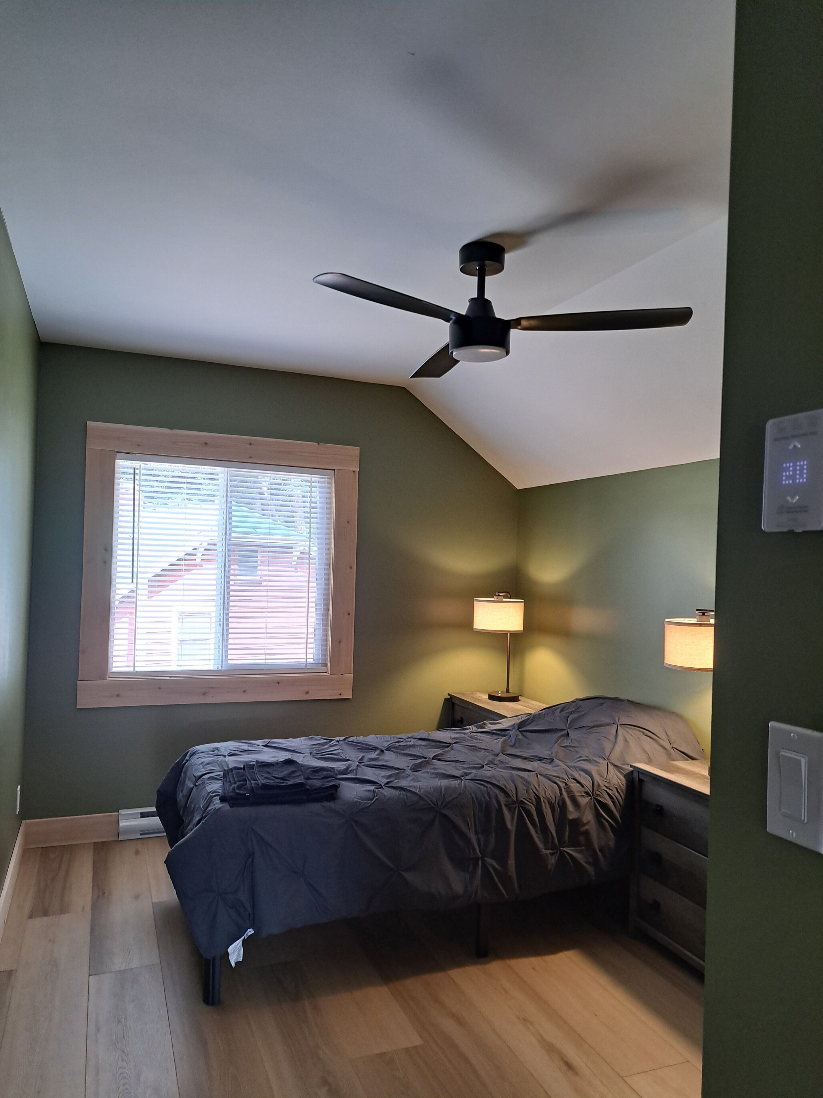 5 chambres, fer et planche à repasser, Wi-Fi, literie fournie