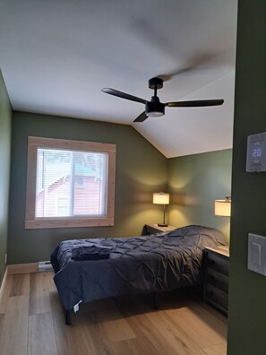 5 Schlafzimmer, Bügeleisen/Bügelbrett, WLAN, Bettwäsche