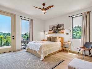 Room - Family Getaway | Theater + Arcade (Knoxville)