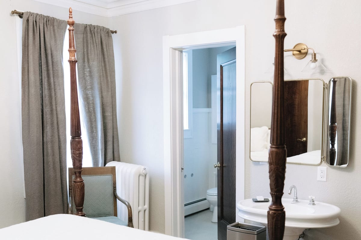 Somerset Room  | Free WiFi