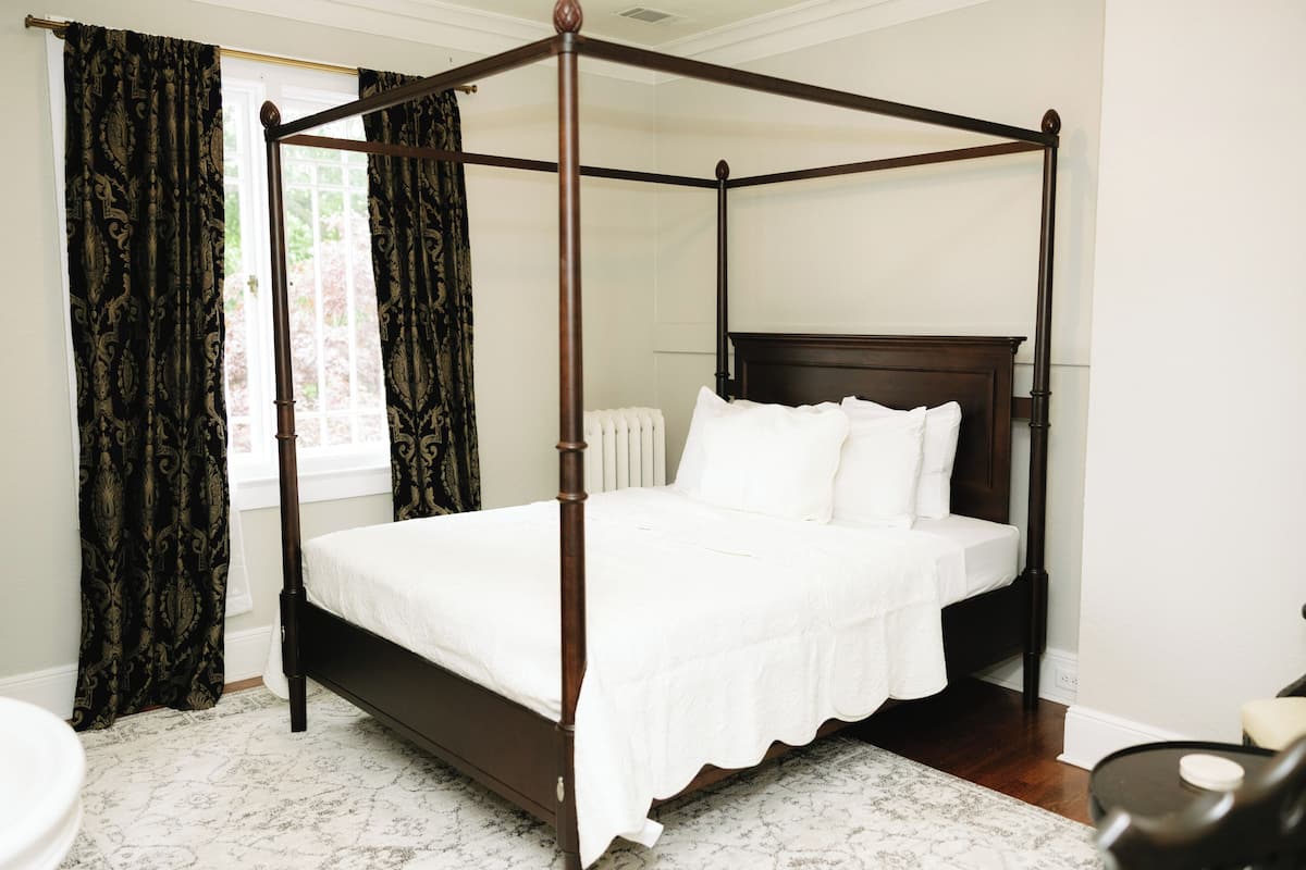 Canterbury Suite | Free WiFi
