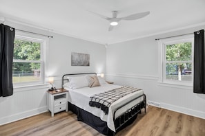 3 chambres, fer et planche à repasser, Wi-Fi gratuit, draps fournis