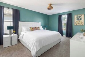 6 bedrooms, free WiFi, bed sheets - Owner-Curated Luxury Resort Villa near Disney (Davenport)