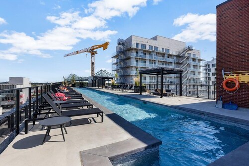 NICE FURNISHED CONDO Downtown Montreal - EC