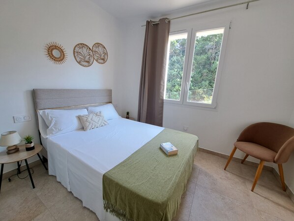 Iron/ironing board, WiFi, bed sheets - Vrbo Property (San-Nicolao)